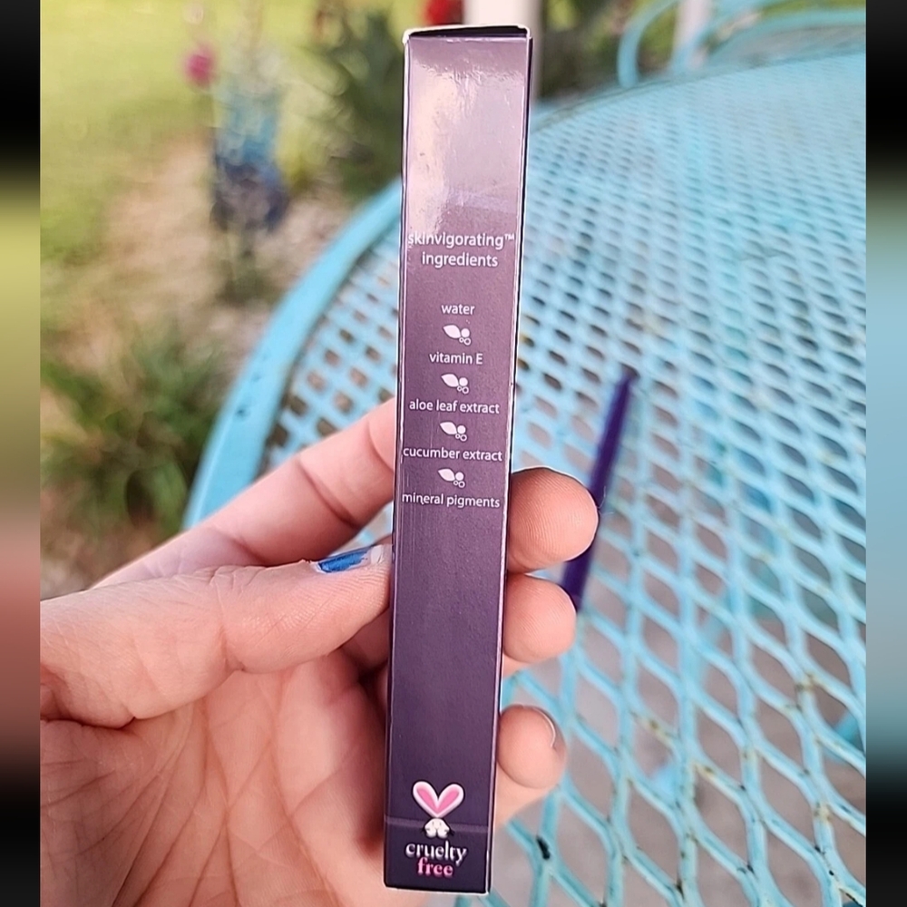 Tarte Emphaseyes Aqua Gel Eyeliner Plum - Picture 5 of 11